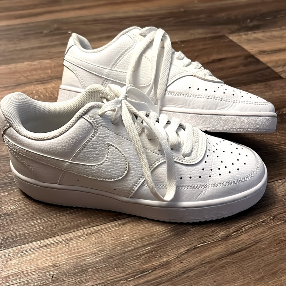 Nike Court Vision Low